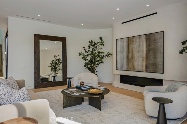 MLS #SR25198367 image #8