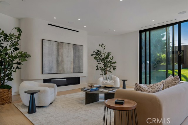 MLS #SR25198367 image #9