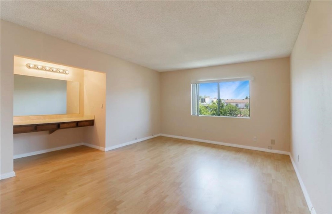 MLS #SR25198410 image #3