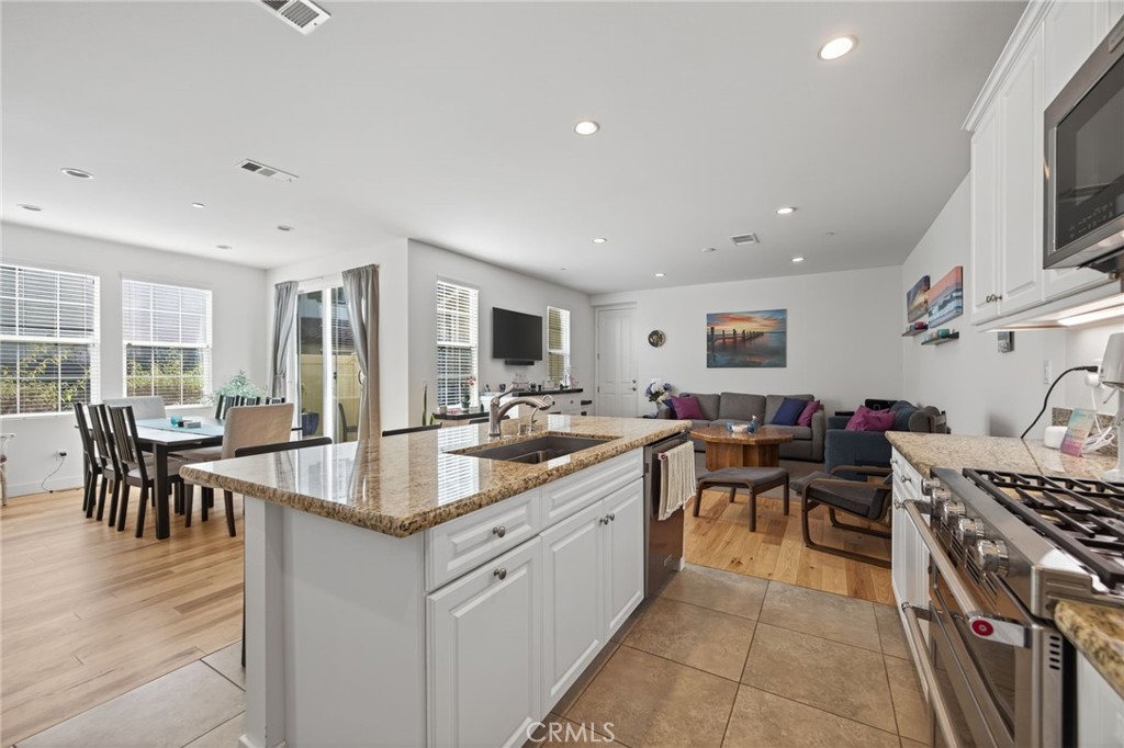 MLS #SR25198494 image #12