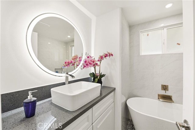 MLS #SR25198658 image #12