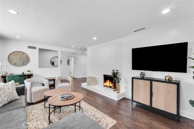 MLS #SR25198785 image #10