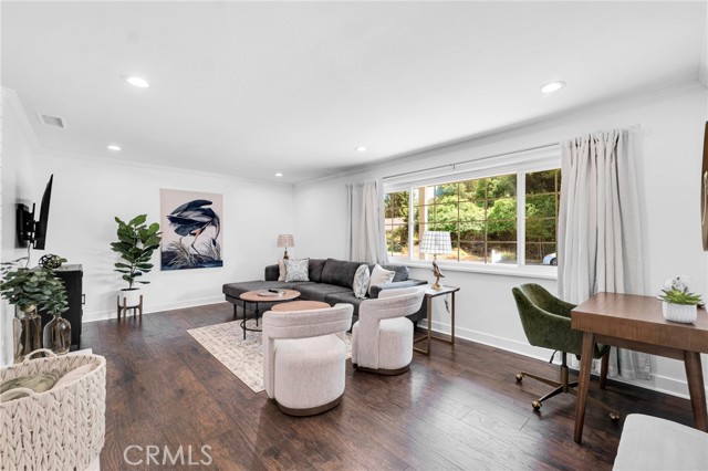 MLS #SR25198785 image #8