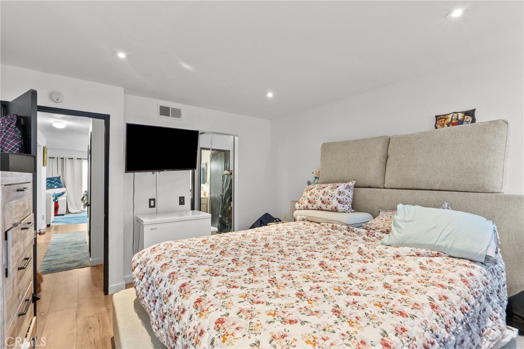 MLS #SR25198871 image #12