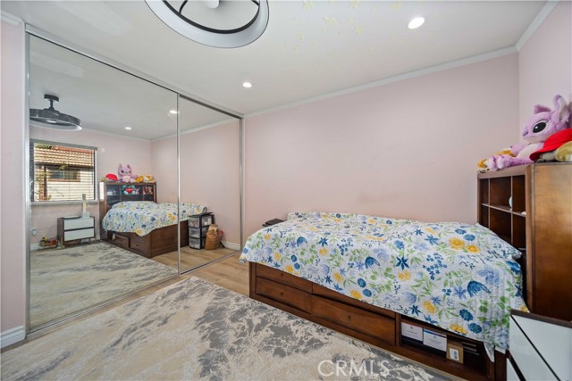 MLS #SR25200354 image #16