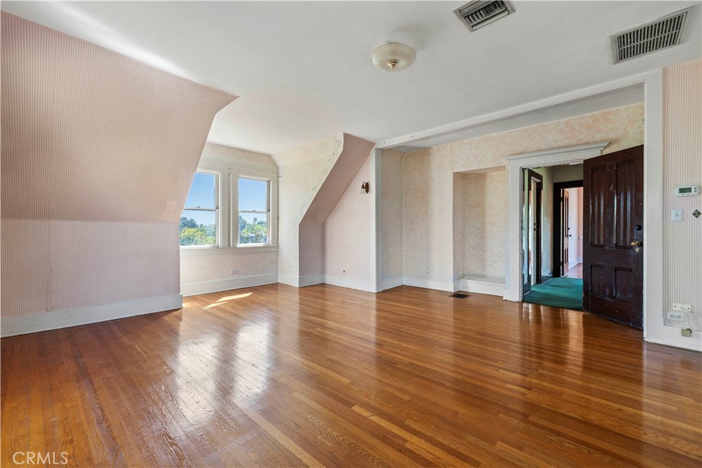 MLS #SR25200378 image #40