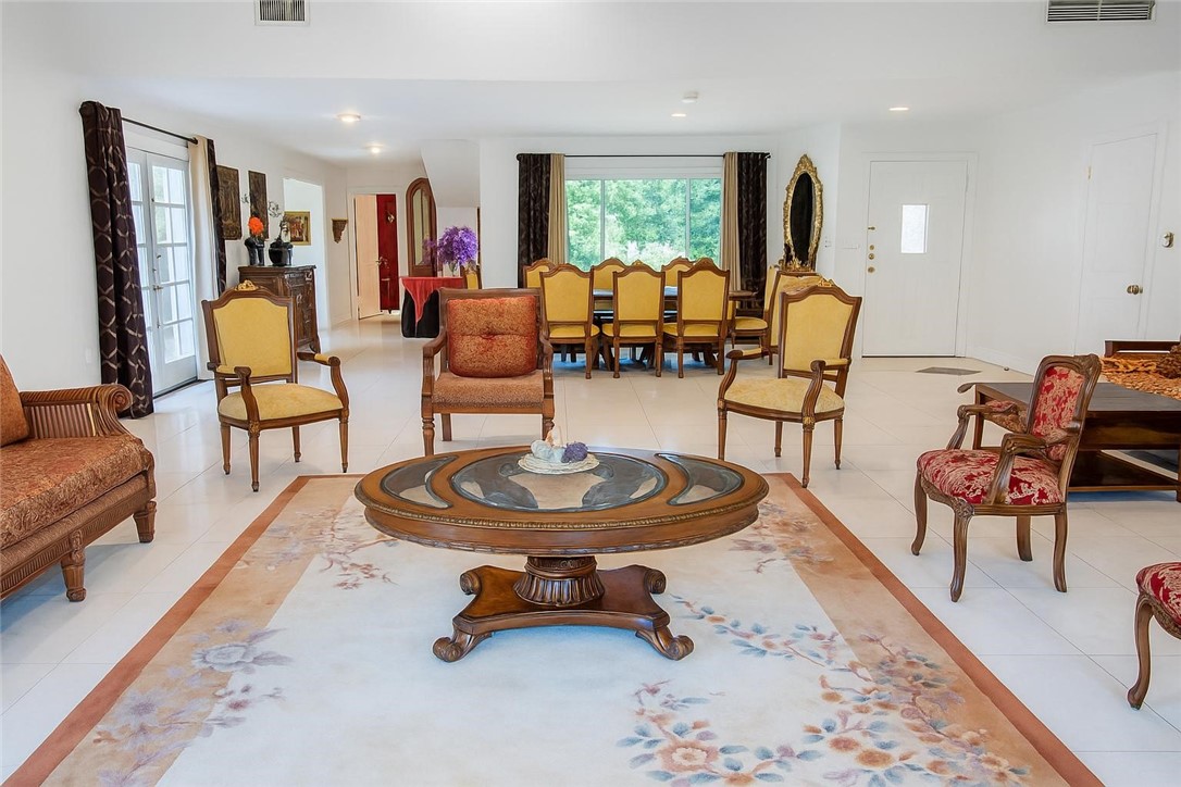 MLS #SR25200443 image #1