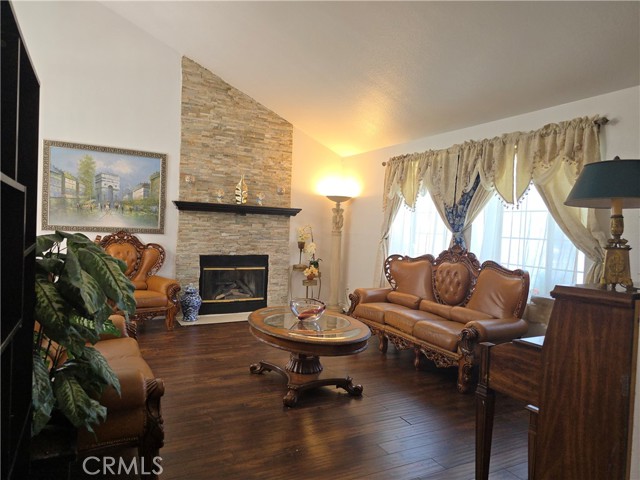 MLS #SR25201262 image #5