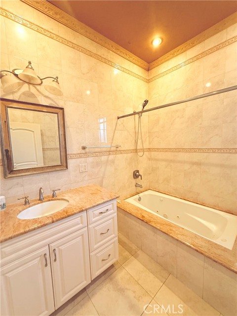 MLS #SR25202476 image #4