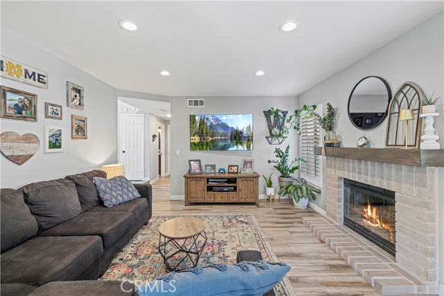 MLS #SR25202782 image #15