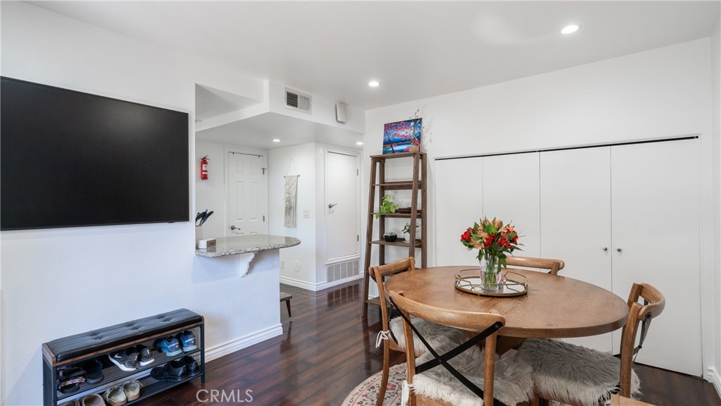 MLS #SR25203244 image #12