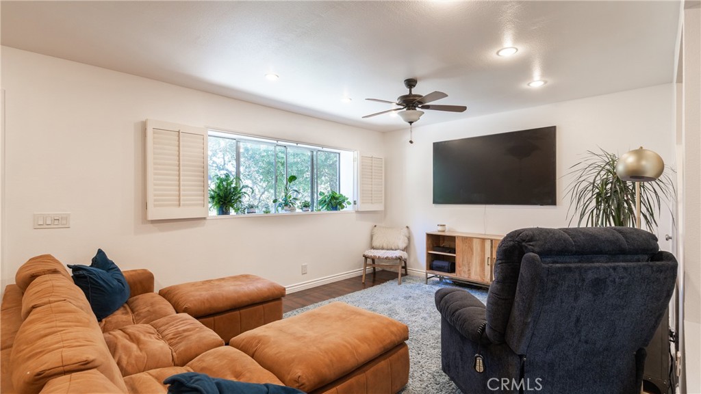 MLS #SR25203244 image #4