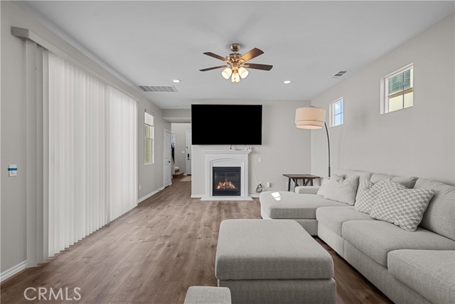 MLS #SR25203302 image #6