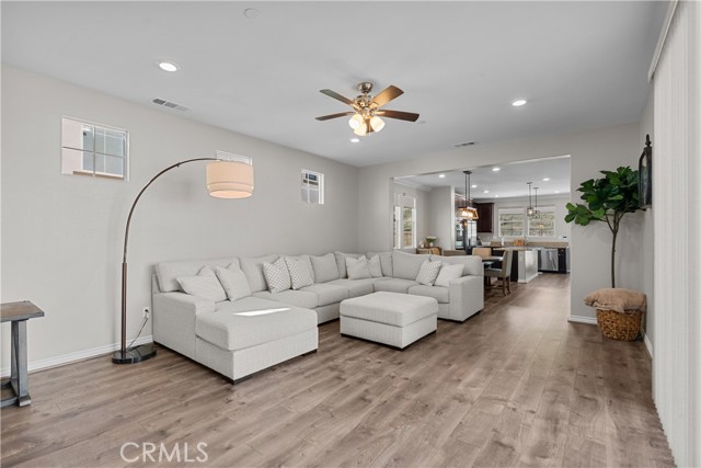 MLS #SR25203302 image #8