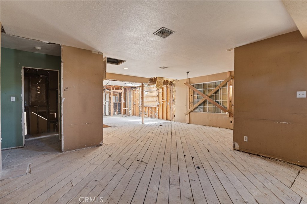 MLS #SR25203411 image #5