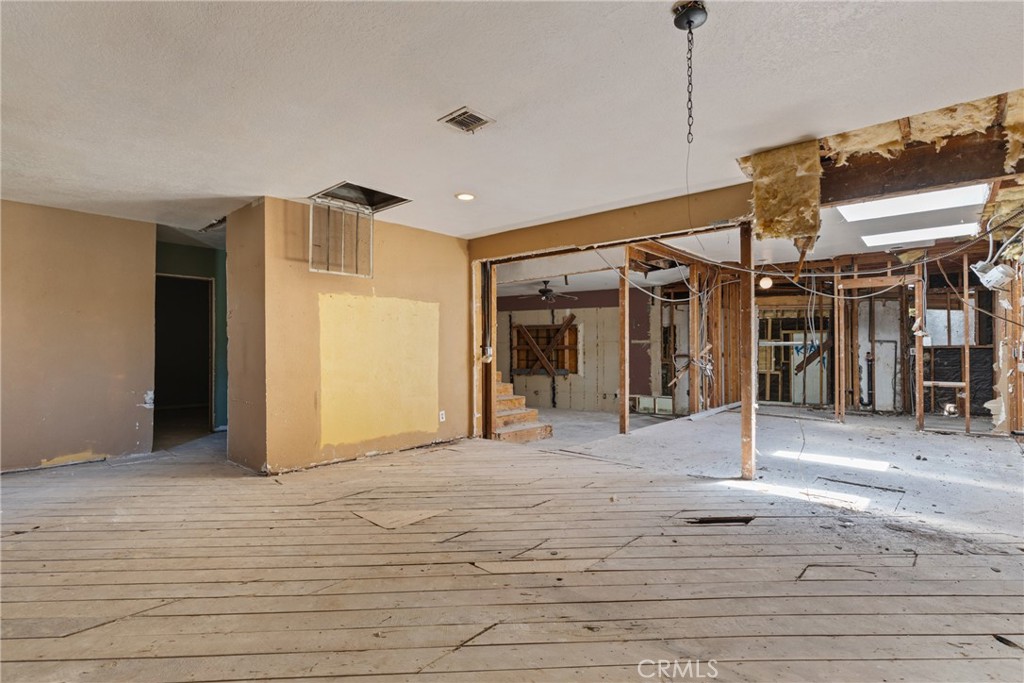 MLS #SR25203411 image #6