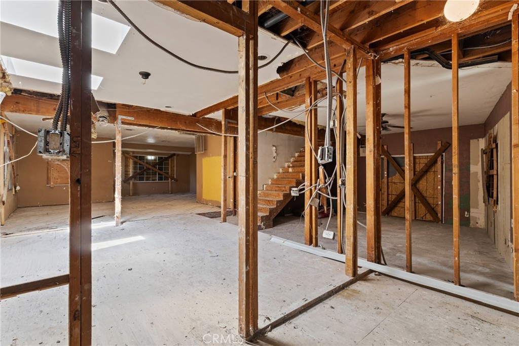 MLS #SR25203411 image #8