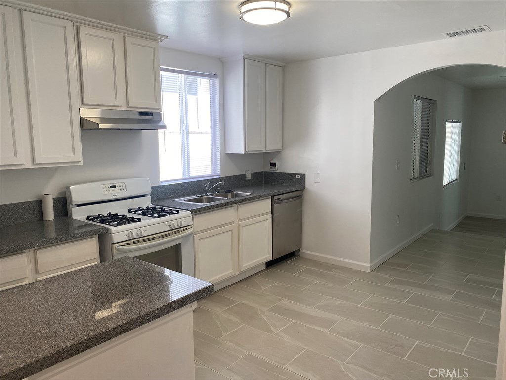 MLS #SR25204026 image #12