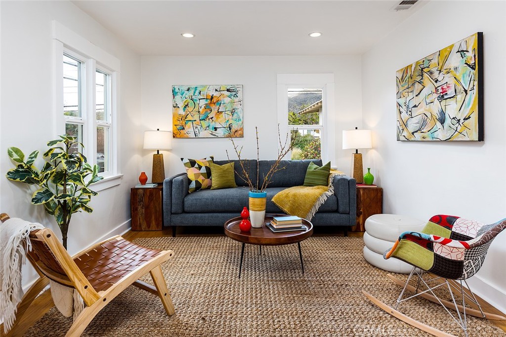 MLS #SR25204458 image #1