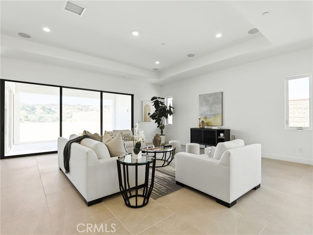 MLS #SR25206928 image #10