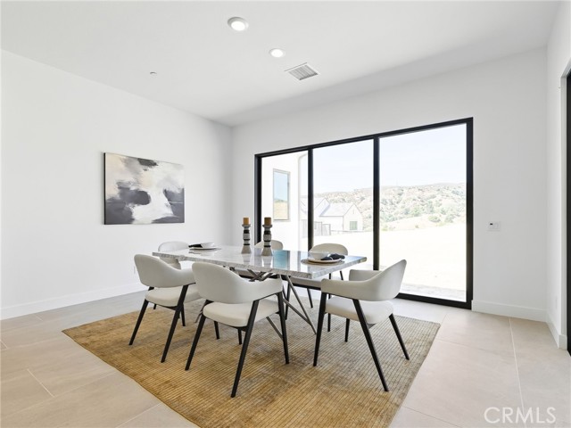 MLS #SR25206928 image #8