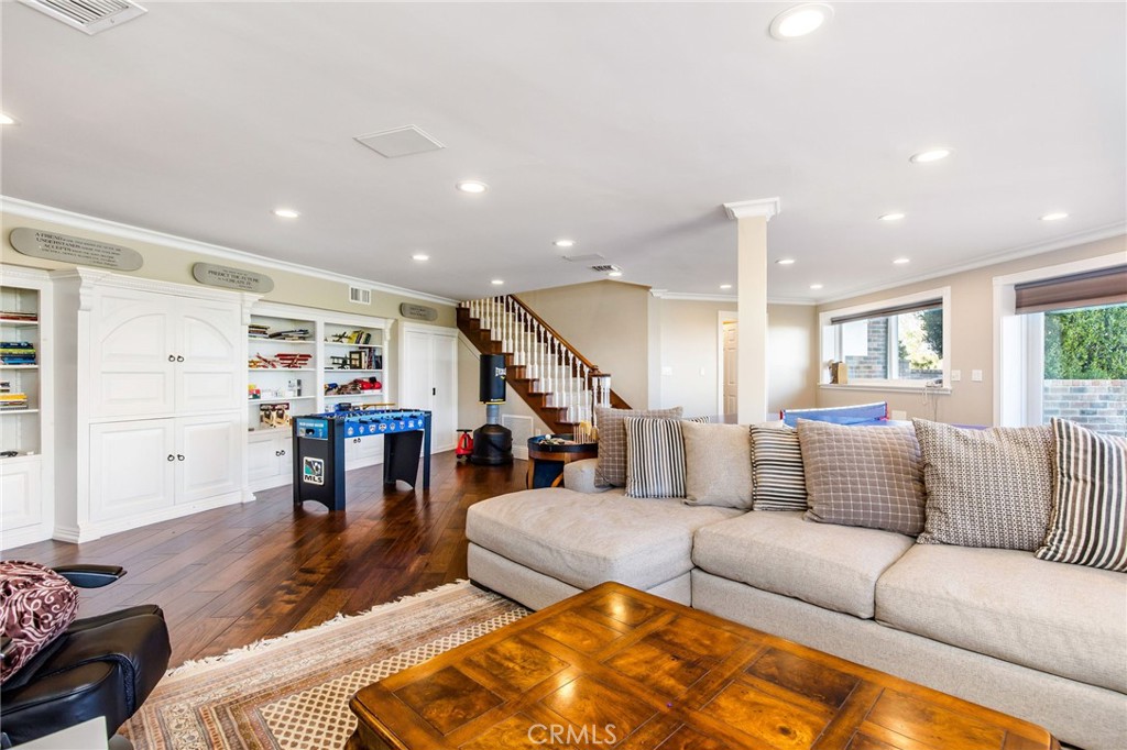 MLS #SR25207514 image #14