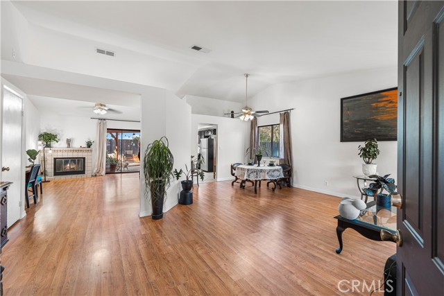 MLS #SR25207932 image #8