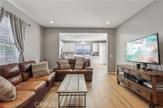 MLS #SR25210721 image #3