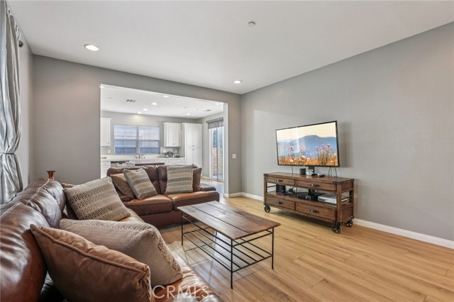 MLS #SR25210721 image #4