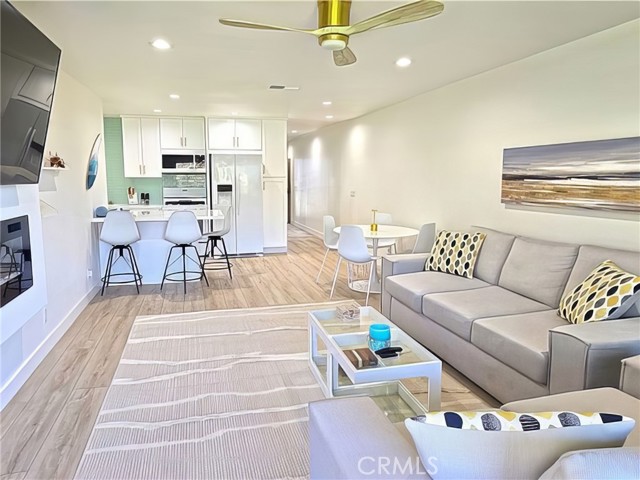 MLS #SR25213250 image #1