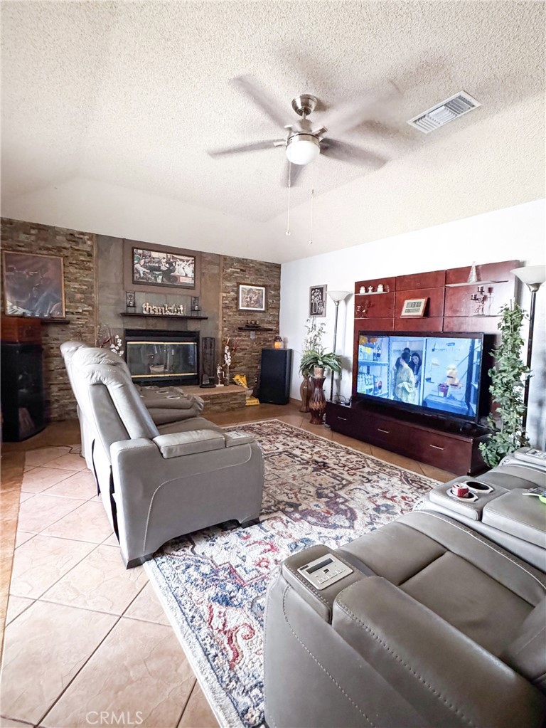 MLS #SR25213921 image #10