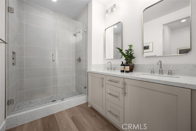 MLS #SR25214476 image #8