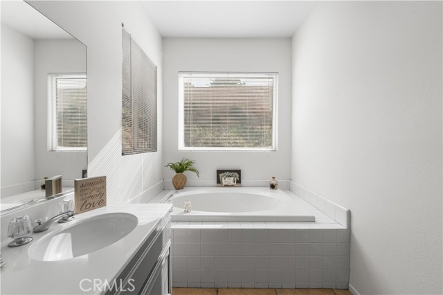 MLS #SR25214748 image #12