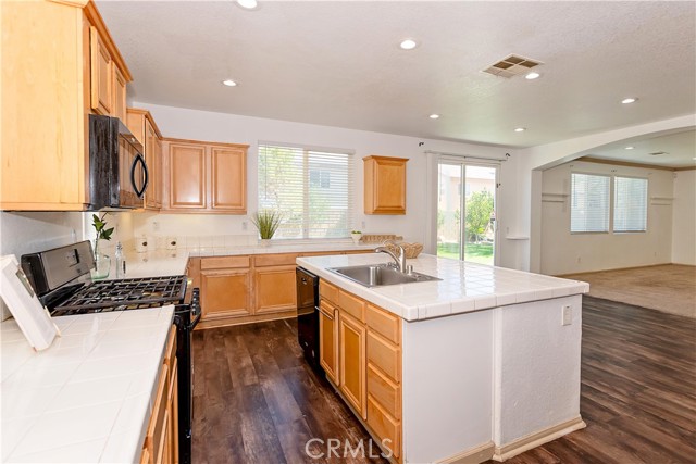 MLS #SR25215043 image #10