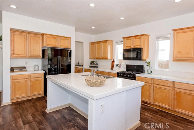 MLS #SR25215043 image #9