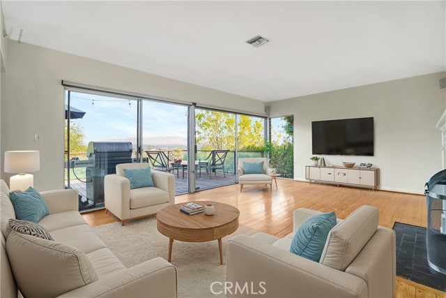 MLS #SR25215050 image #4