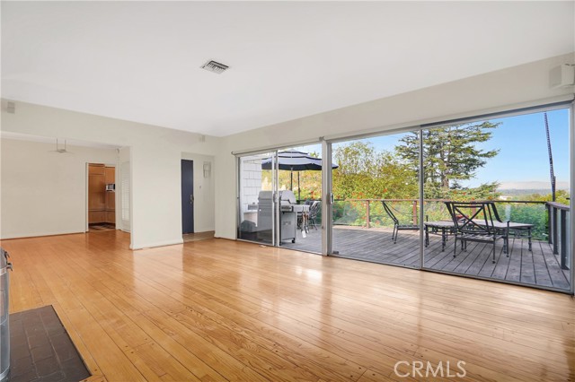 MLS #SR25215050 image #5