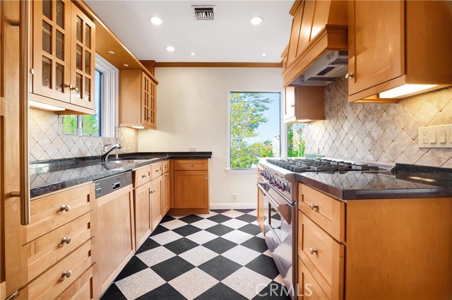 MLS #SR25215050 image #6