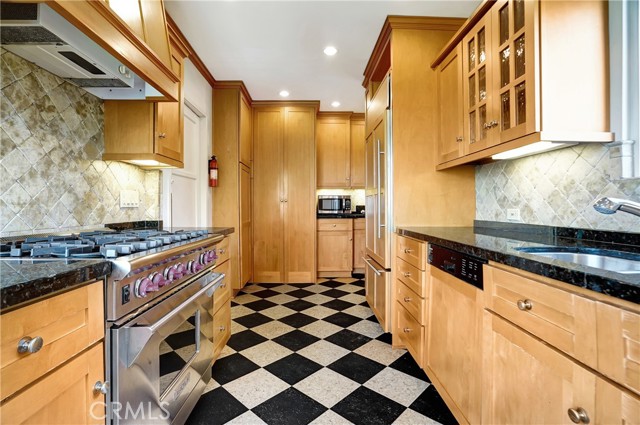 MLS #SR25215050 image #8