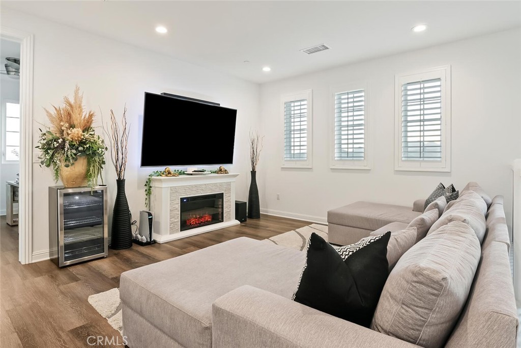 MLS #SR25215074 image #15