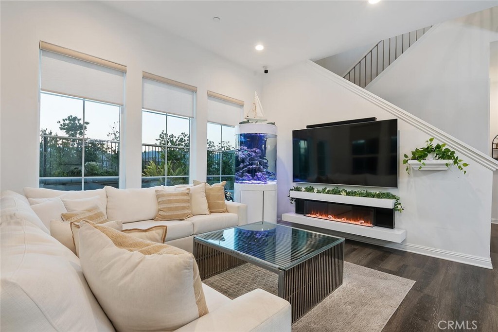 MLS #SR25215074 image #4