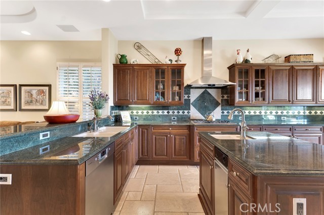 MLS #SR25215286 image #13