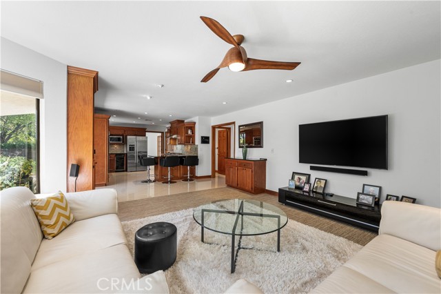 MLS #SR25215358 image #17