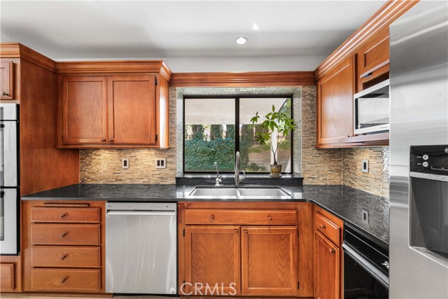 MLS #SR25215358 image #24