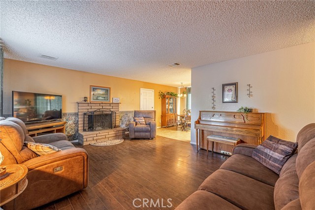 MLS #SR25215414 image #6