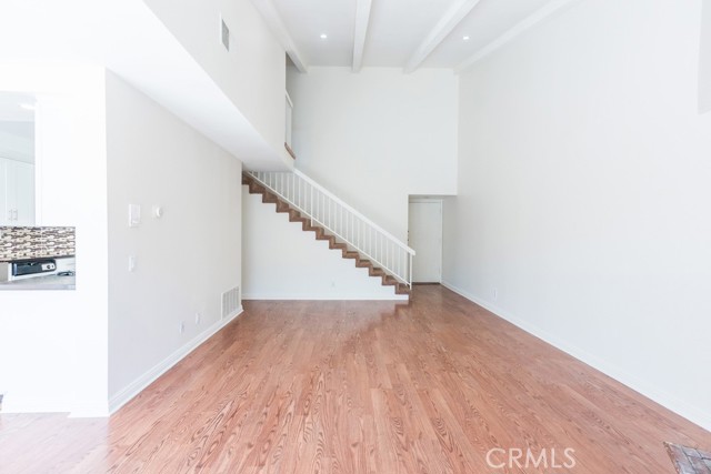 MLS #SR25215619 image #1