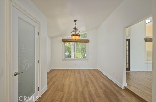 MLS #SR25215686 image #8