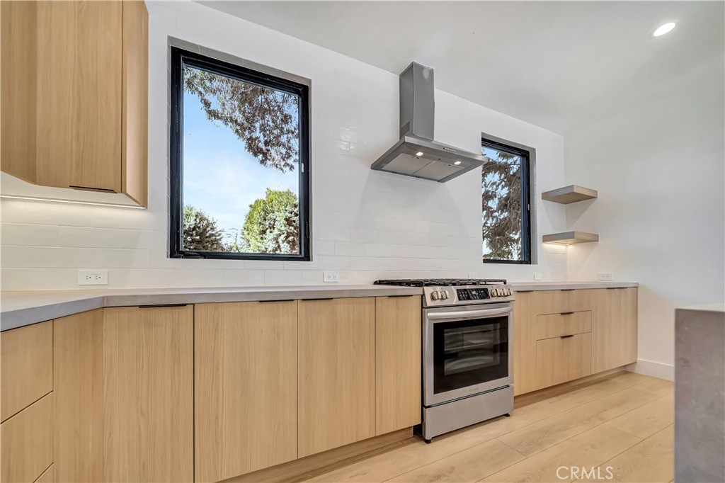 MLS #SR25215750 image #14