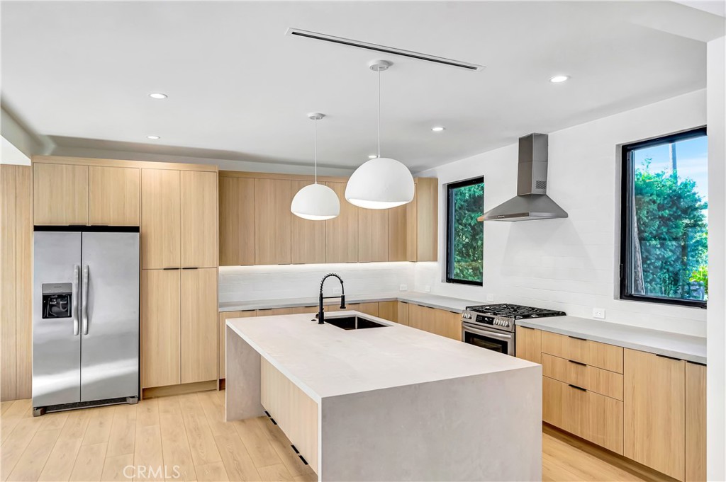 MLS #SR25215750 image #17