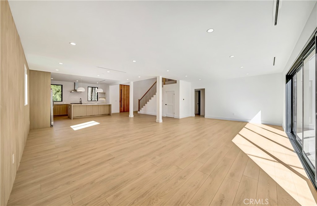 MLS #SR25215750 image #8